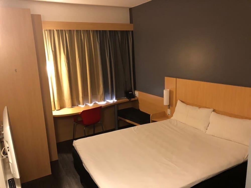 Hotel Ibis Manaus Aeroporto Esterno foto