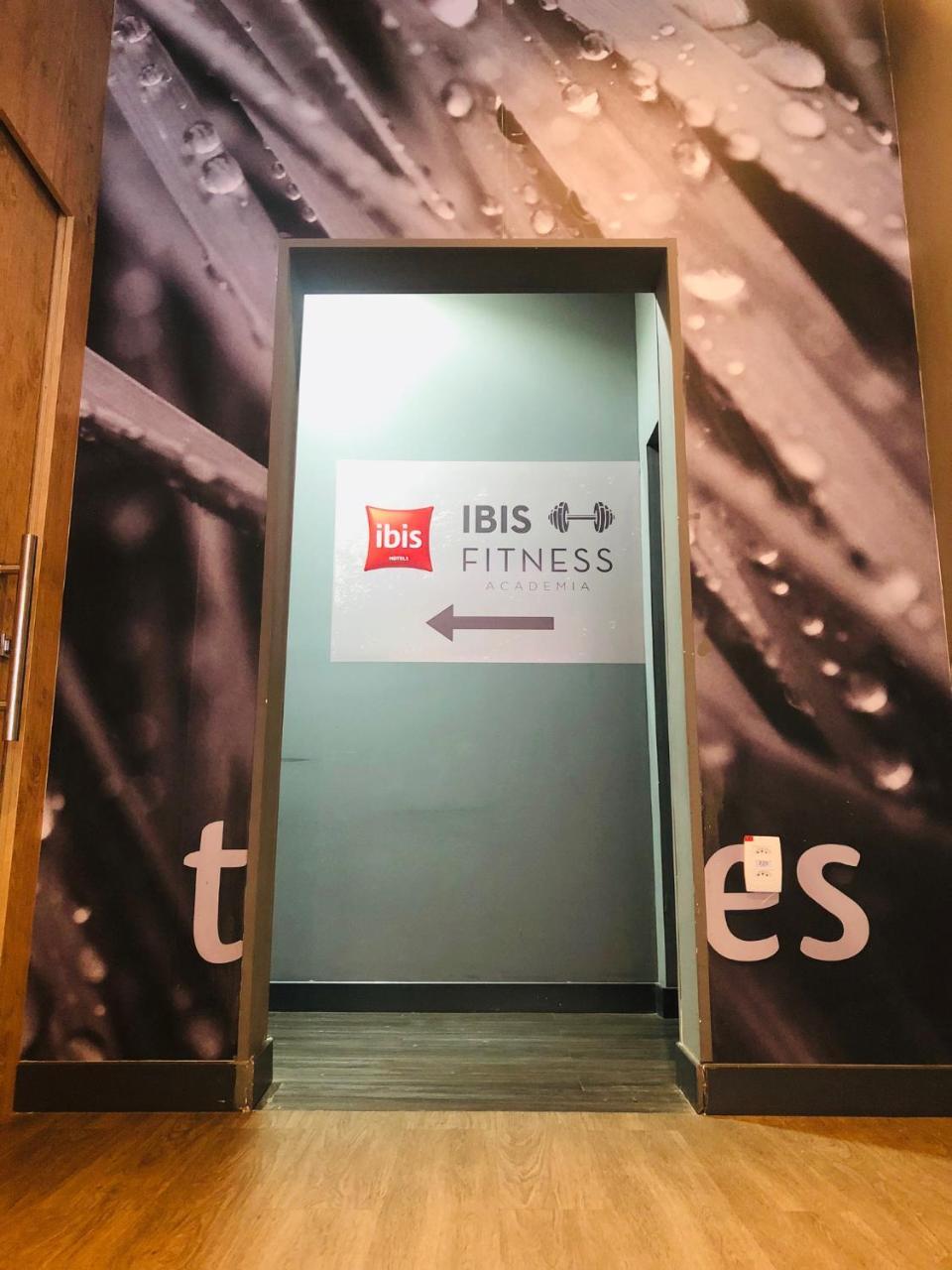 Hotel Ibis Manaus Aeroporto Esterno foto